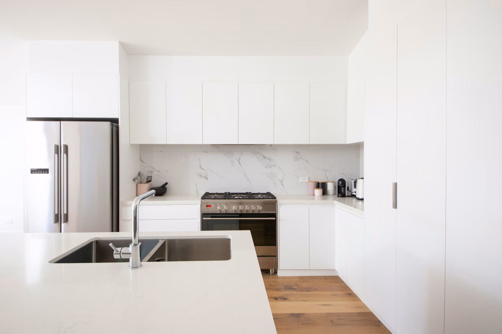 minimalist kitchen