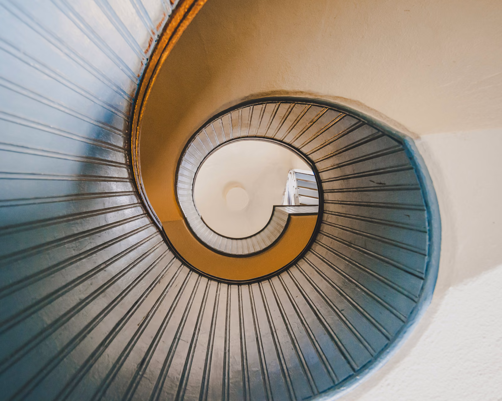 Staircase Geometry and Shape