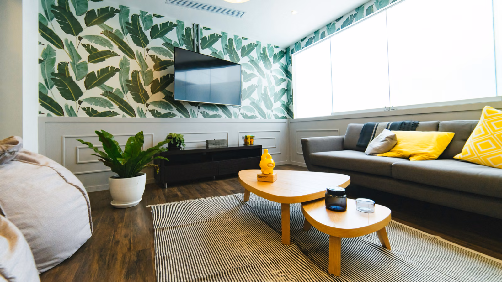 Image of a beautifully painted living room with a cohesive color scheme
