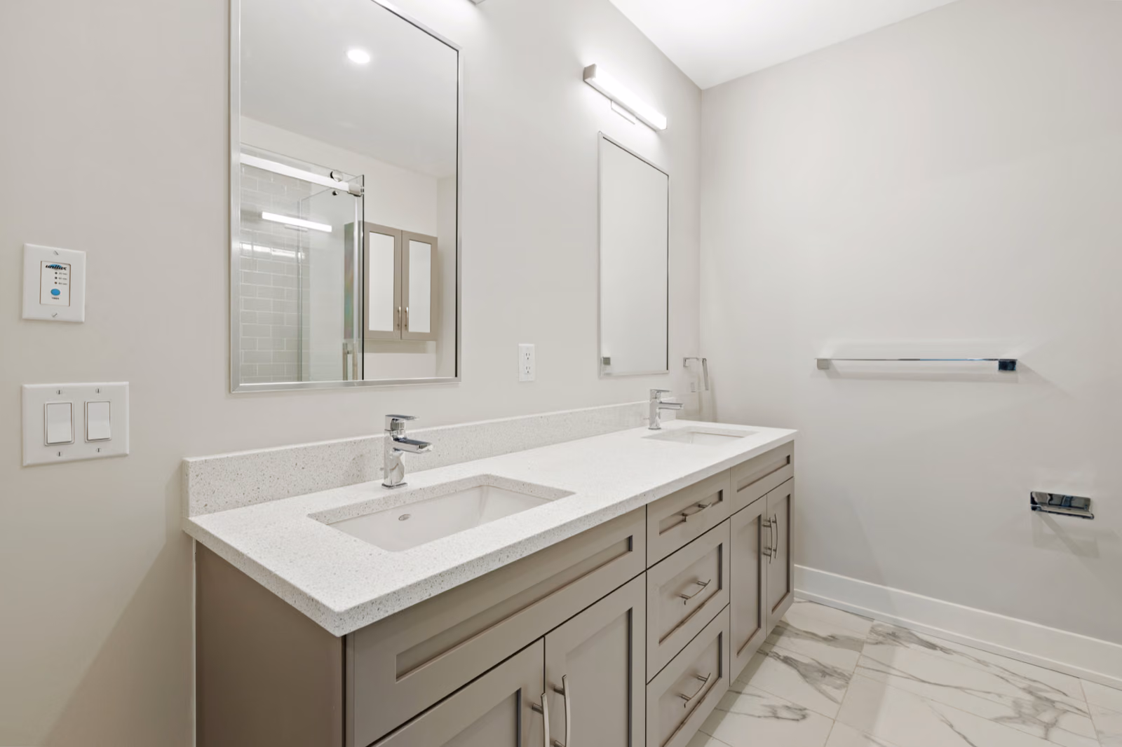 Bathroom Vanity Light Fixtures