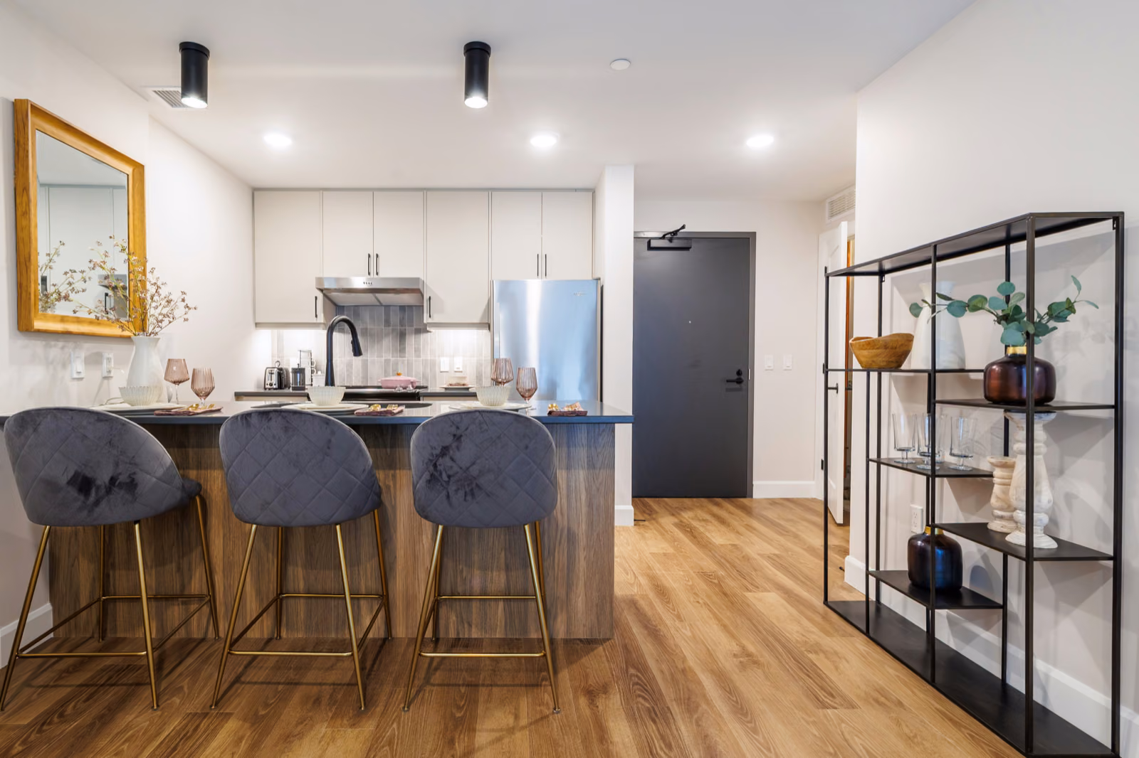 Remodel vs Renovation