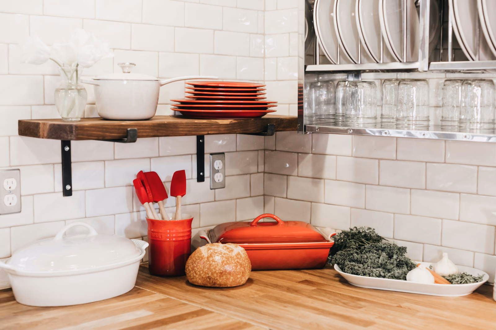 Benefits of Open Shelving in the Kitchen