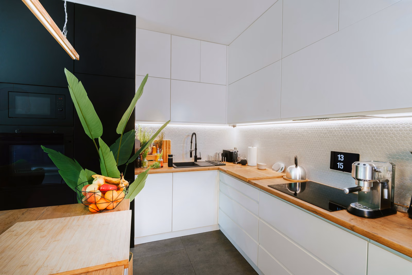 an image of a modern kitchen featuring soapstone countertops.