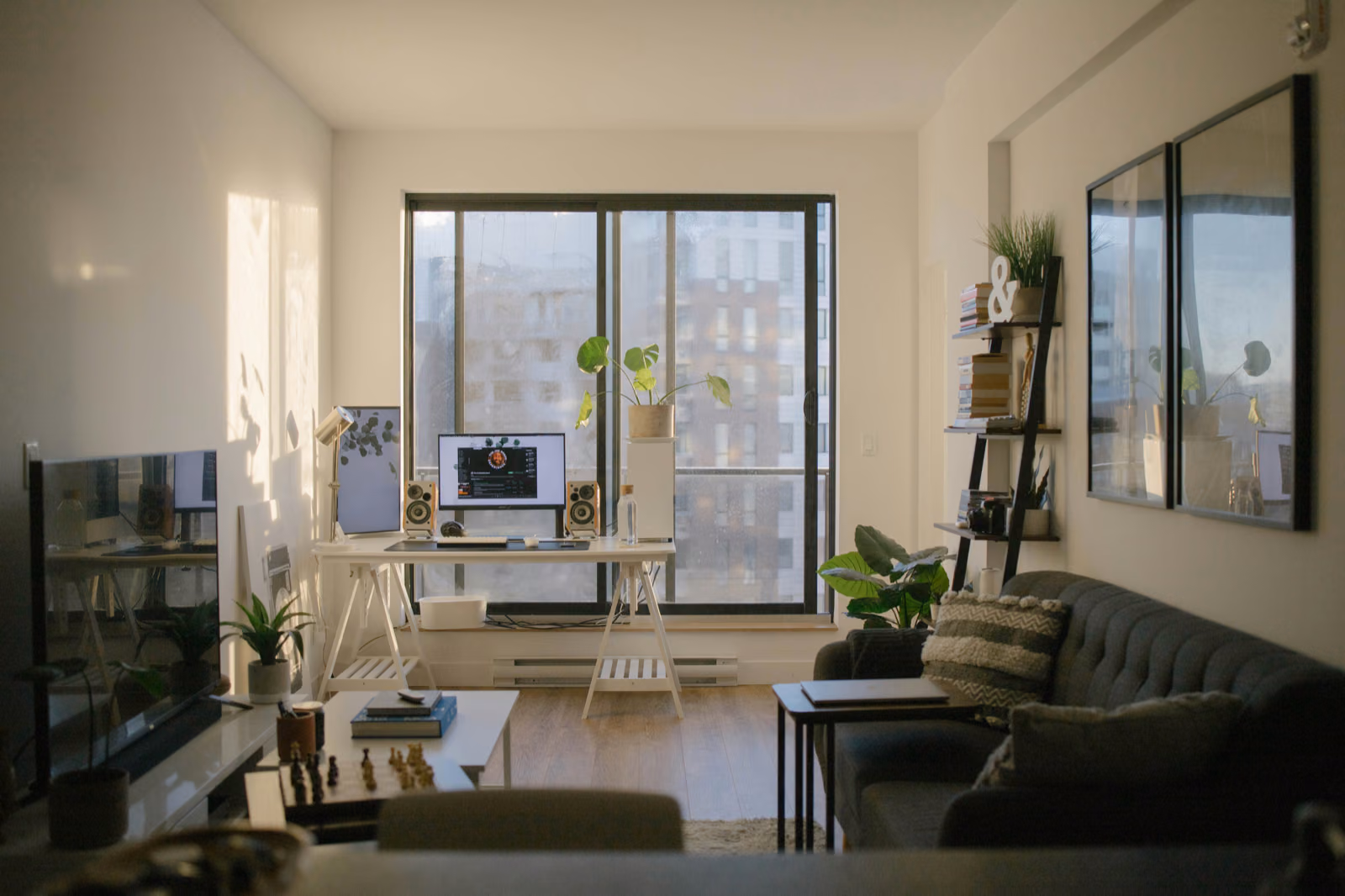Include Personal Touch in Home Office